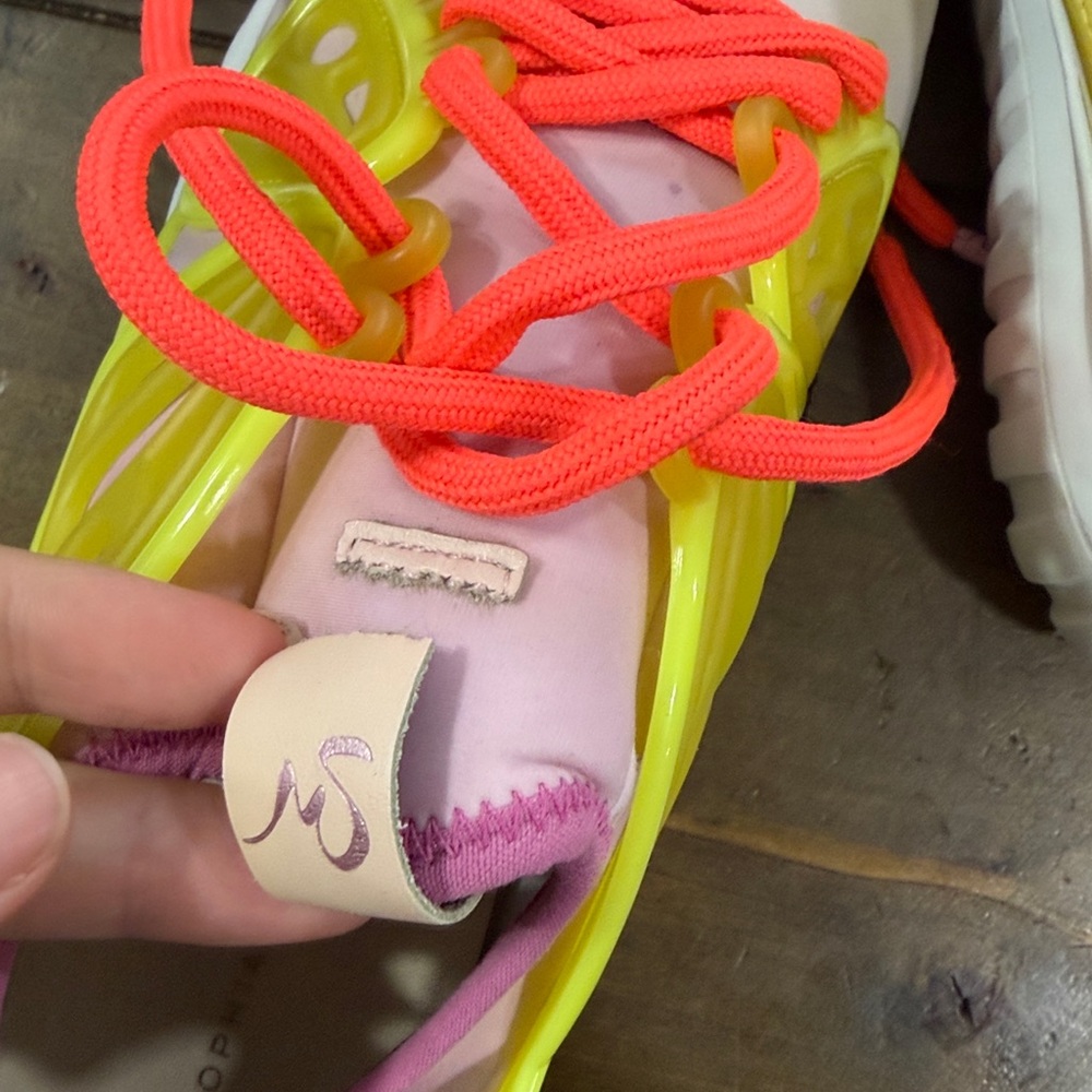 Sophia Webster butterfly sneakers- damaged - Picture 8 of 9